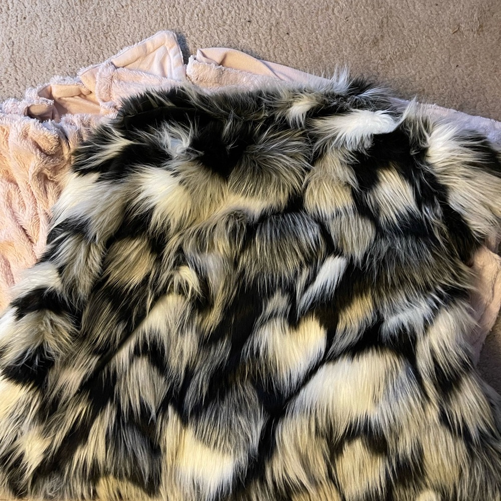 Fashion faux fur coat